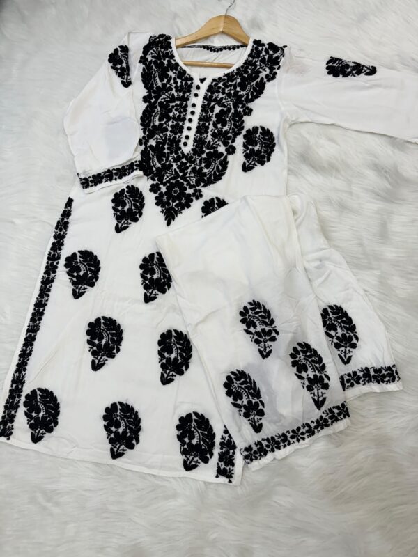 Vamika Rayon set
