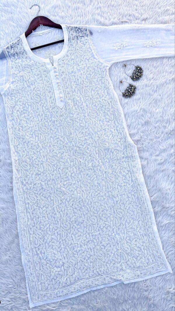 RESHAM CHIKANKARI STRAIGHT KURTA