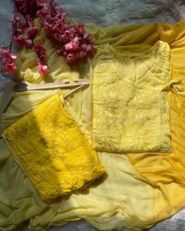 Zeenat Rayon Chikankari Set