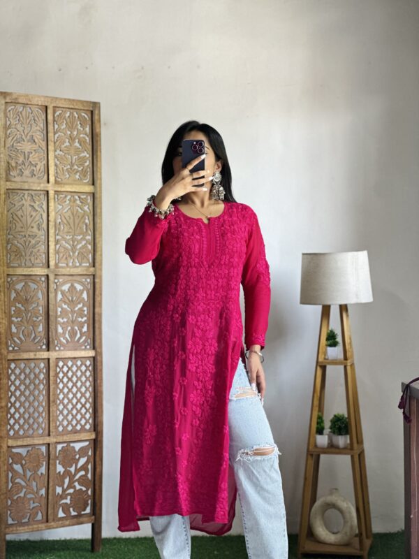 Viscose chikankari kurti