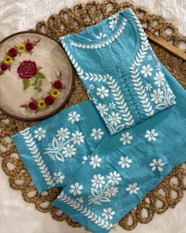Nyra cut coord set